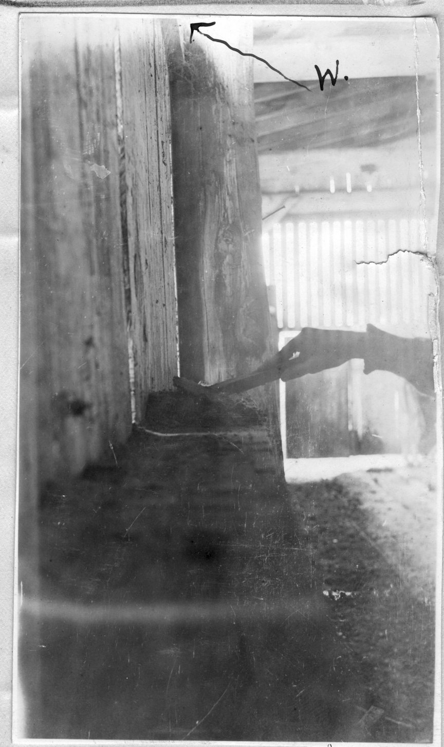 162~C. W. Stewart and Son Dirt on Ledges Aug 1920.jpg